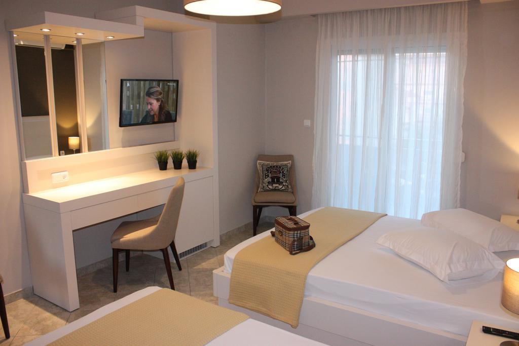 Hotel Cariatis Nea Kallikrateia Ngoại thất bức ảnh