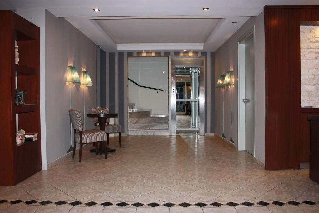 Hotel Cariatis Nea Kallikrateia Ngoại thất bức ảnh