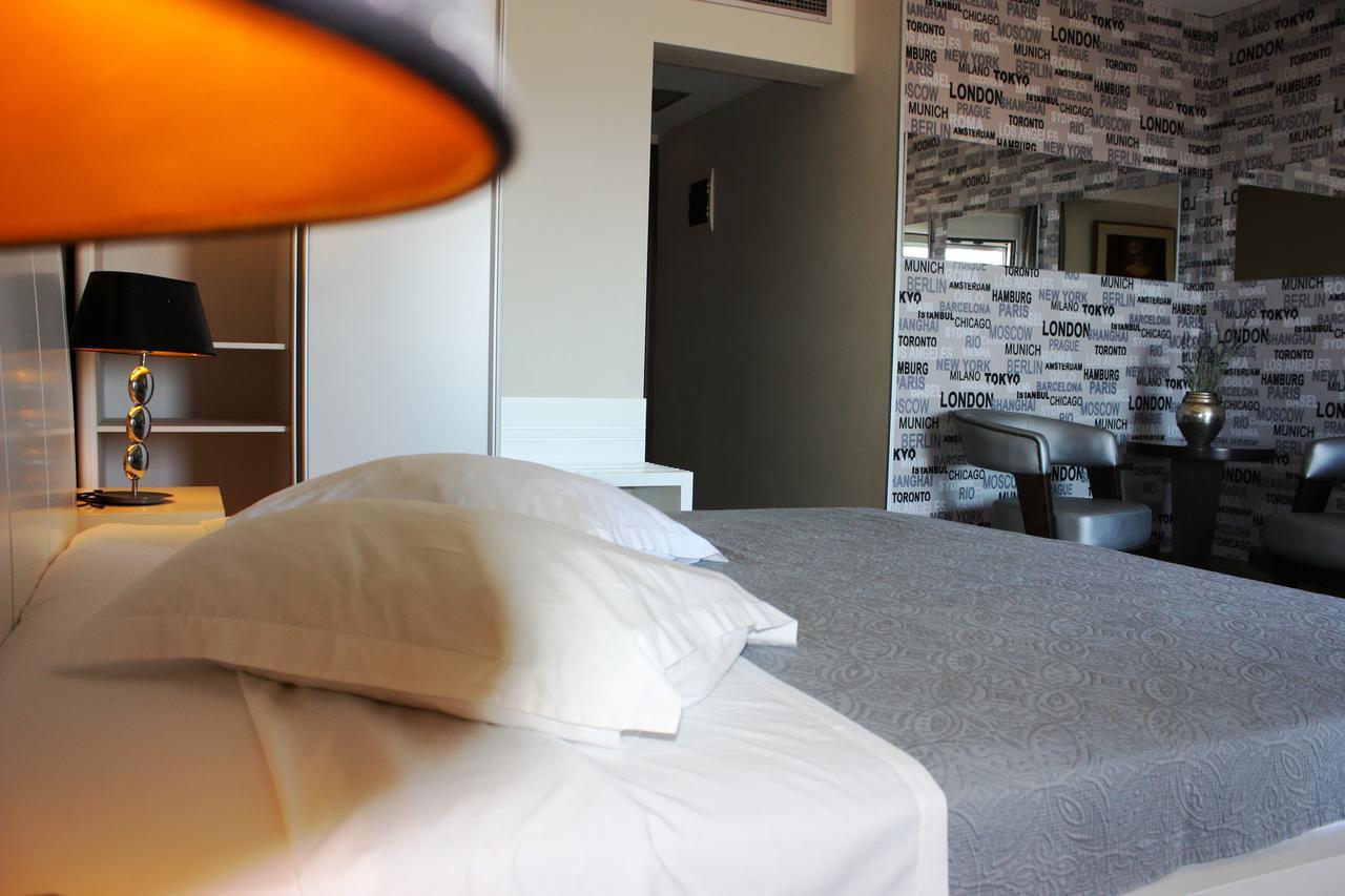 Hotel Cariatis Nea Kallikrateia Ngoại thất bức ảnh