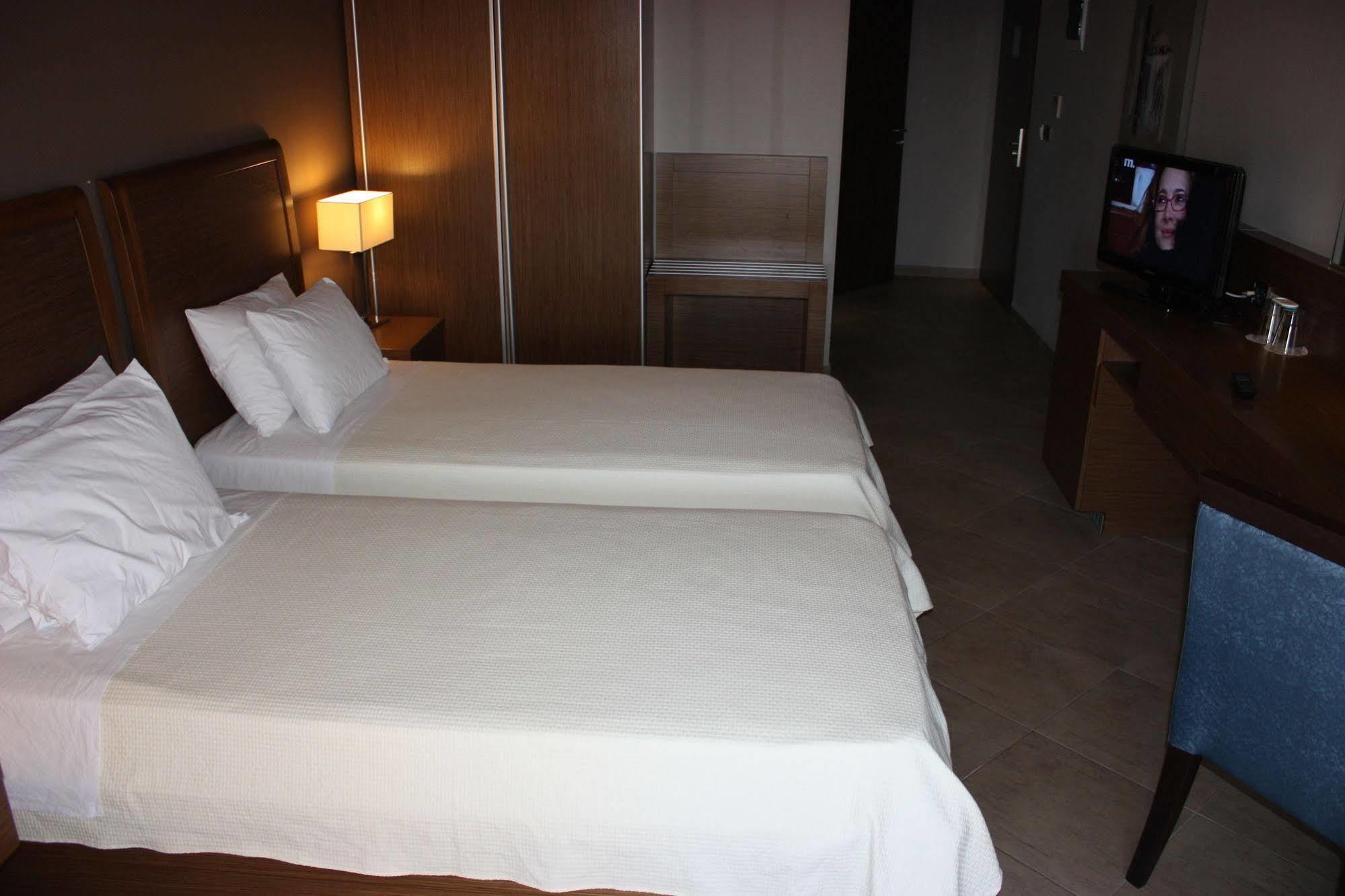 Hotel Cariatis Nea Kallikrateia Ngoại thất bức ảnh